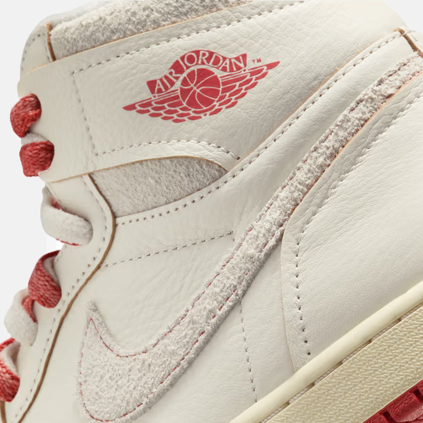 Air Jordan 1 High OG Rare "Air Cinnabar"